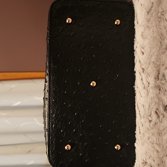 Gently Used Excellent Condition Dooney & Bourke Black Ostritch Leather Tote Bag - Picture 7 of 12